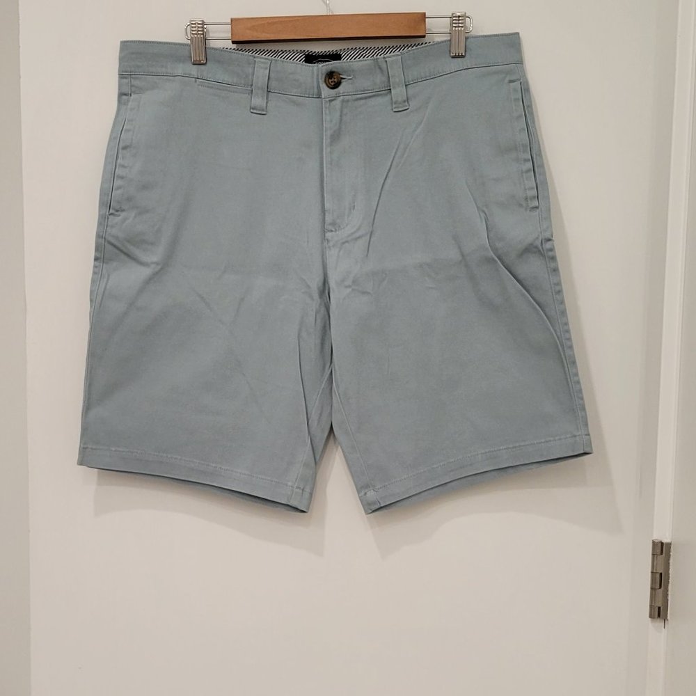 NWOT Berkley Jensen slate grey men's shorts 36